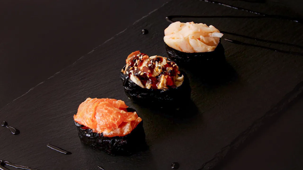 Спайси гункан с креветкой