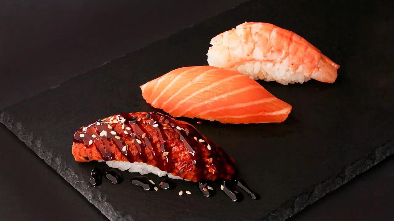 Суши с Лососем